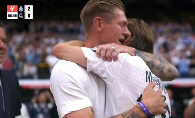 1748103076558026332.png kroos modric.png